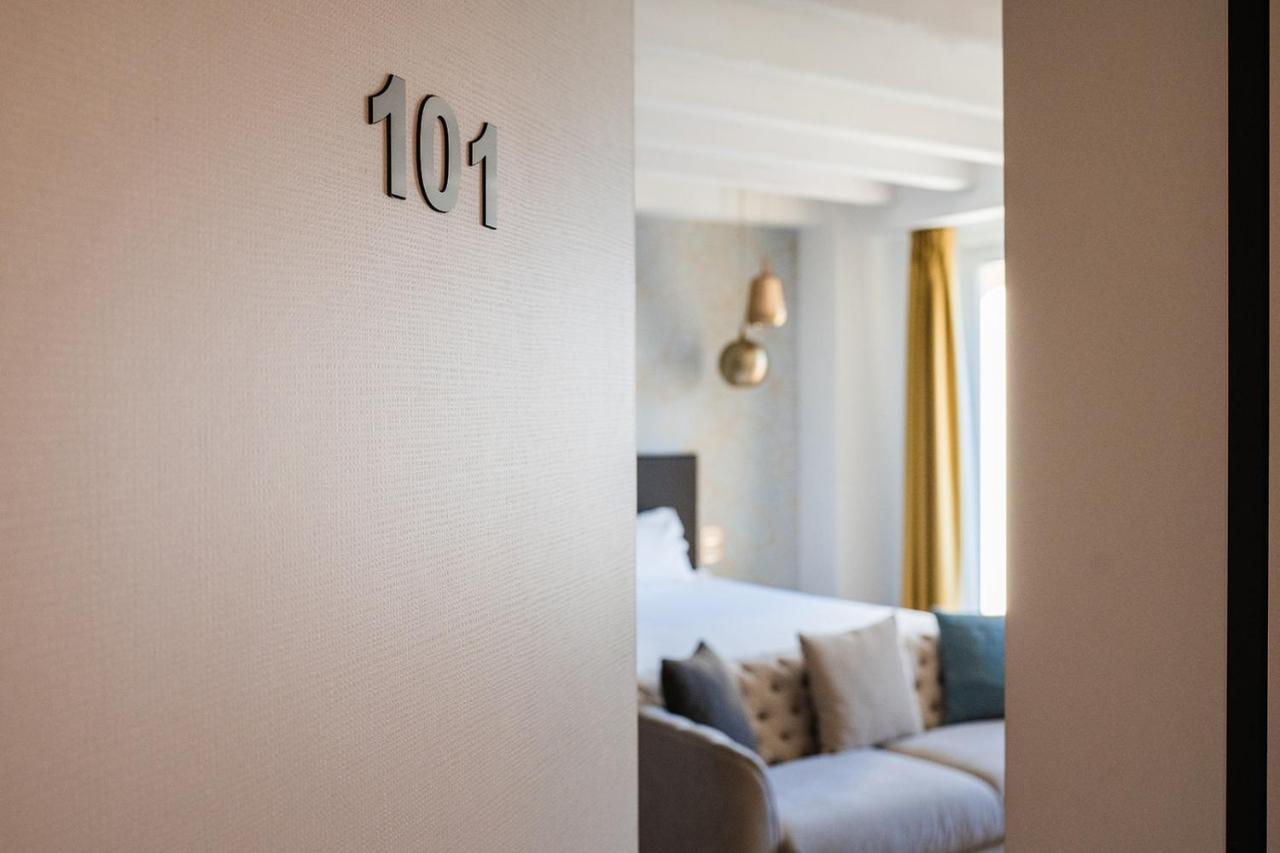 Luxury Suites Rocopom - Lake Front 말그라테 외부 사진